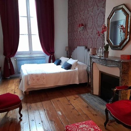 Le Jardin Des Anges Bed & Breakfast Saint-Jean-d'Angely Exterior photo