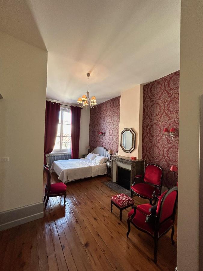 Le Jardin Des Anges Bed & Breakfast Saint-Jean-d'Angely Exterior photo